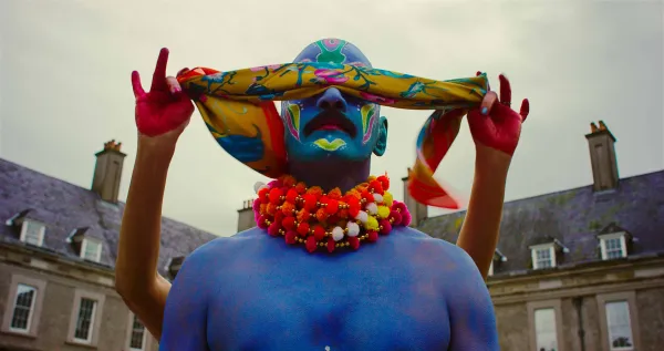 An talamh faoi gheasa (A Terra Encantada)